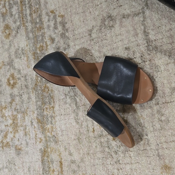 Madewell slides - Picture 2 of 5